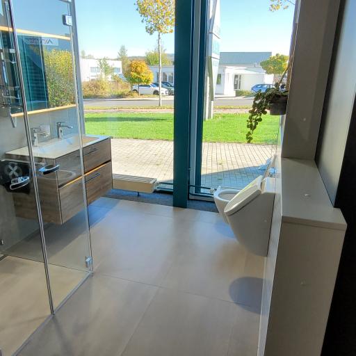 Modern & Elegant.pexpo