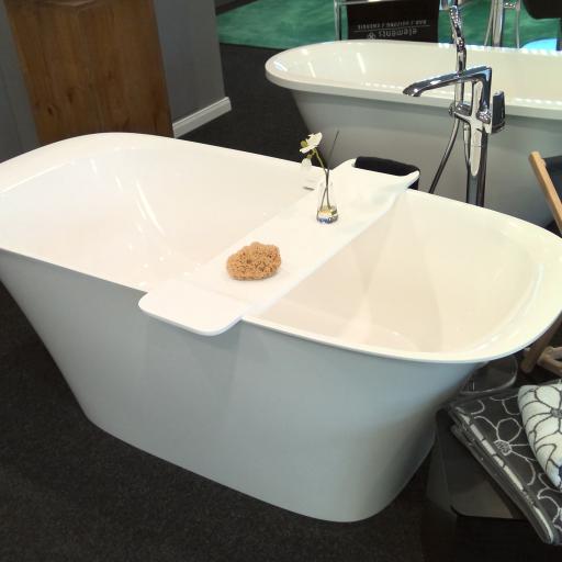 elegante freistehende Badewanne.pexpo