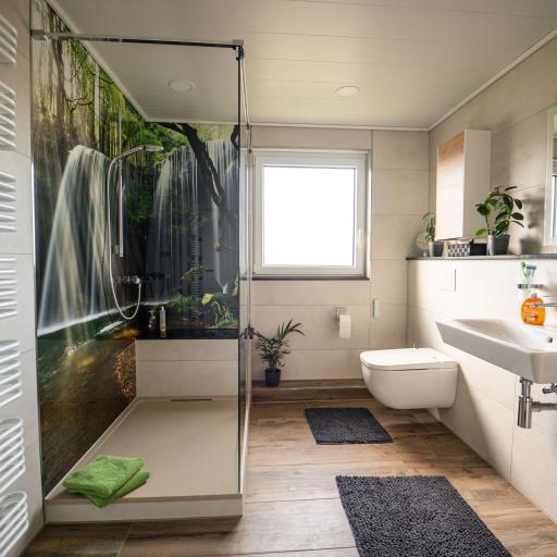 Duschen in der Natur.pexpo