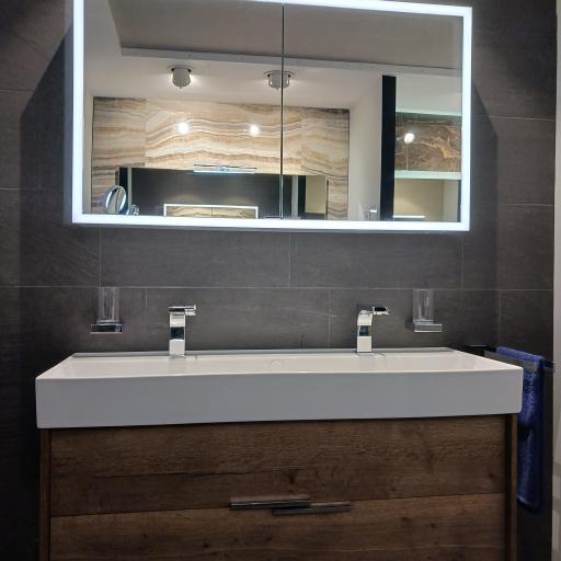 Schlicht, Quadratisch, Gut.pexpo