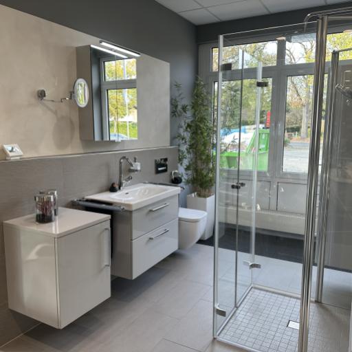 Faltbare Duschlösung clever eingesetzt.pexpo